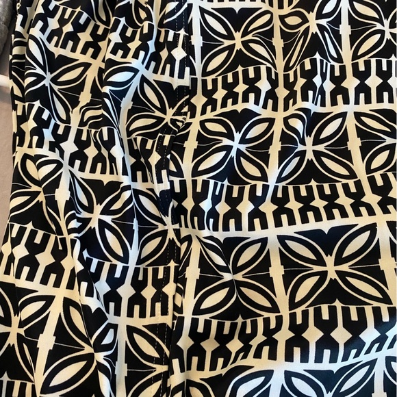 Lands End Plus Size SlenderSuit Tummy Control underwire One Piece Swim Black 22W - Picture 8 of 8